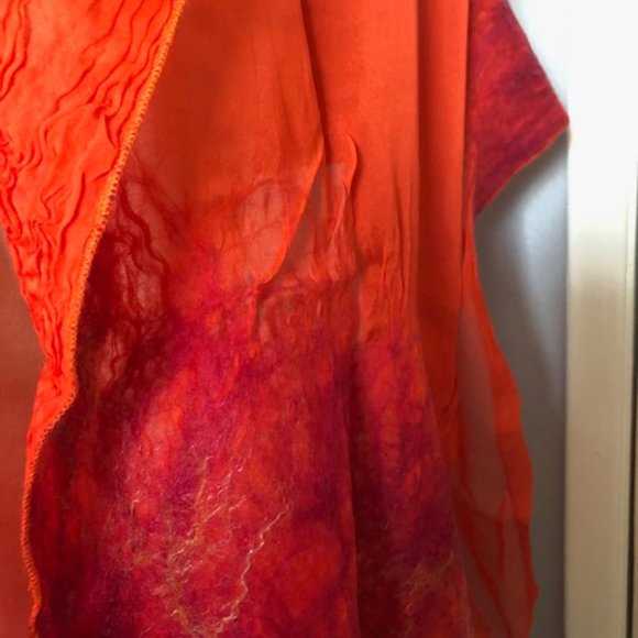 Christa Louise Handmade Silk Wool "Puerta Vallarta" Scarf/Wrap Scarf Wrap 75"L - Picture 5 of 9